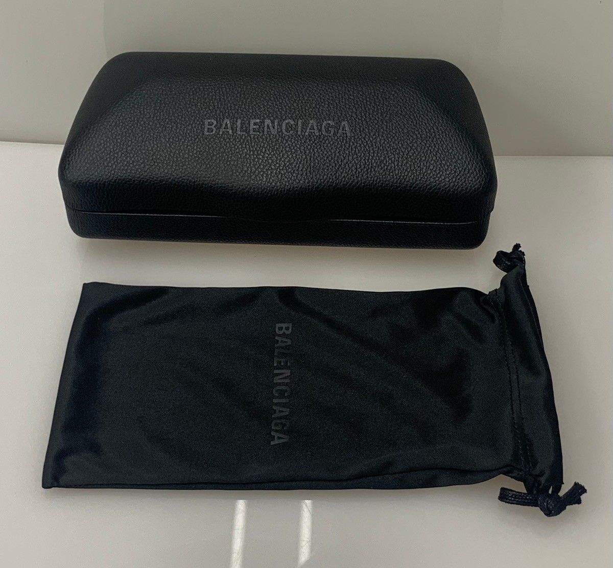 バレンシアガ BALENCIAGA テンプルロゴ ブラックサングラス スクエア 