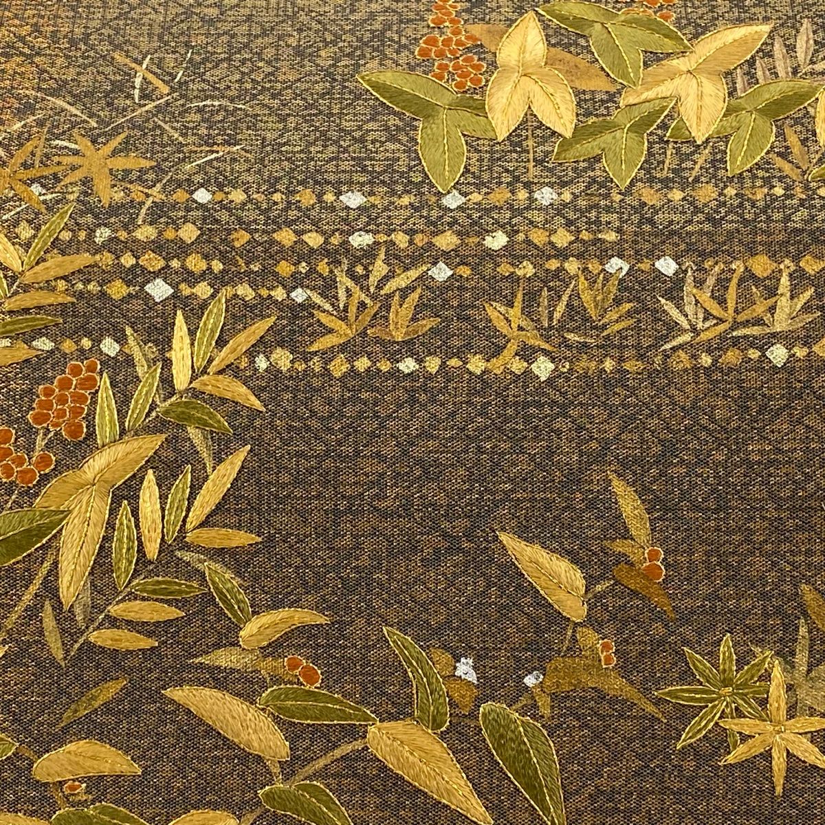 袋帯 秀品 草花 金糸 金銀彩 茶色 お太鼓柄 正絹