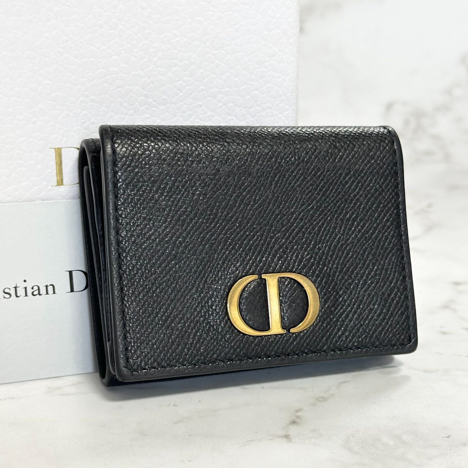 【✨美品✨】 ディオール CDロゴ パテントレザー 三つ折り財布 ブラック 美品】Dior ブラックレザー 三つ折り財布