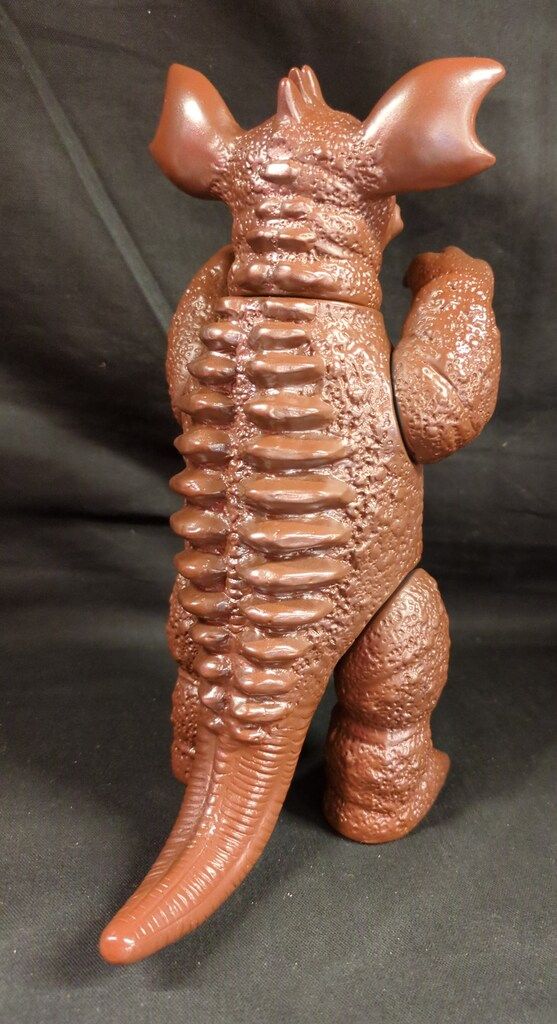 新作入荷，低価 M1号 世紀の大怪獣 マルサン復刻シリーズ バラゴン 赤成型