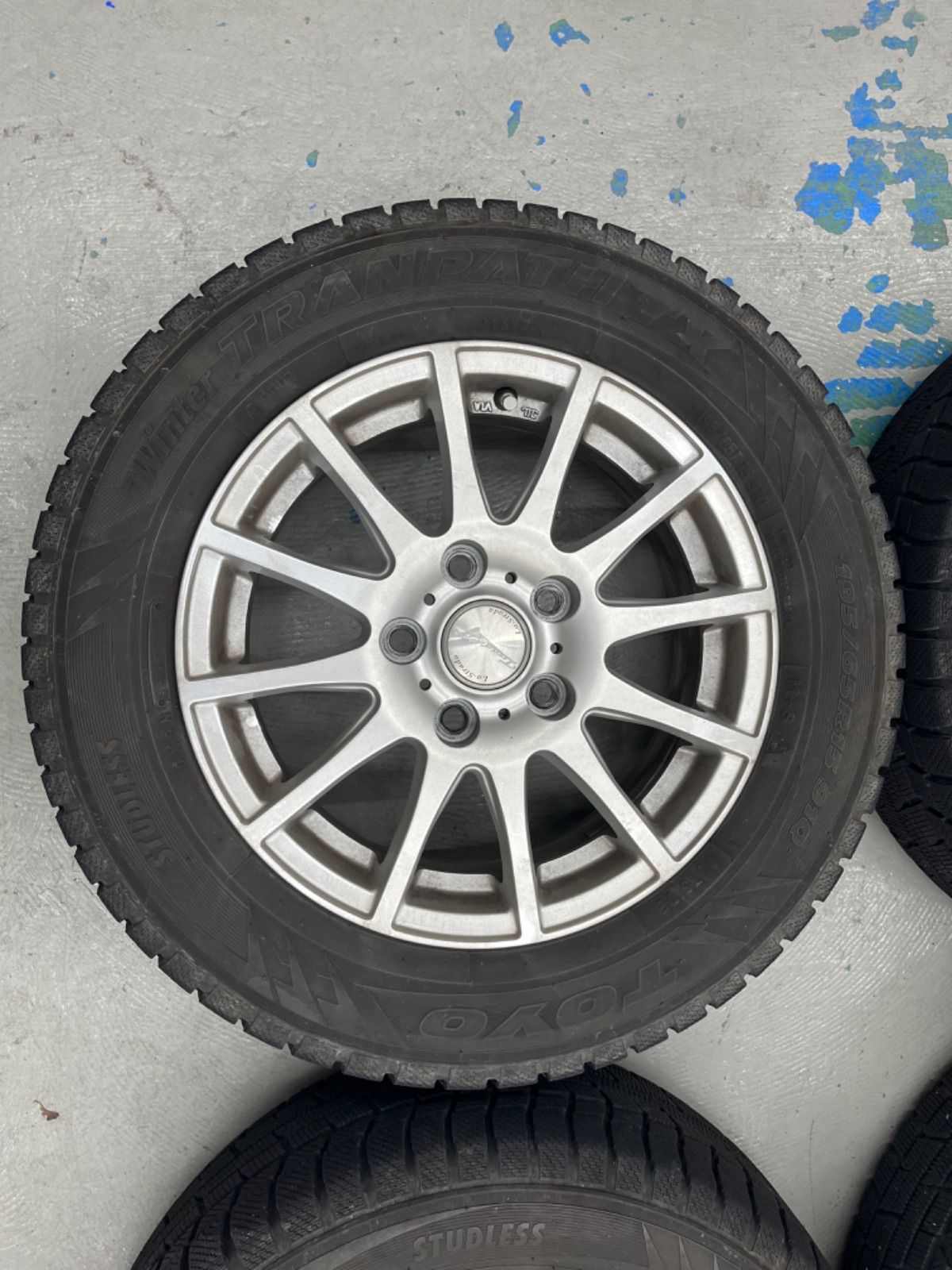 トヨタヴォクシースタッドレスタイヤホイル付き195 65R15 ZRR80W WWW_USTAUSTRALIA_COM_AU