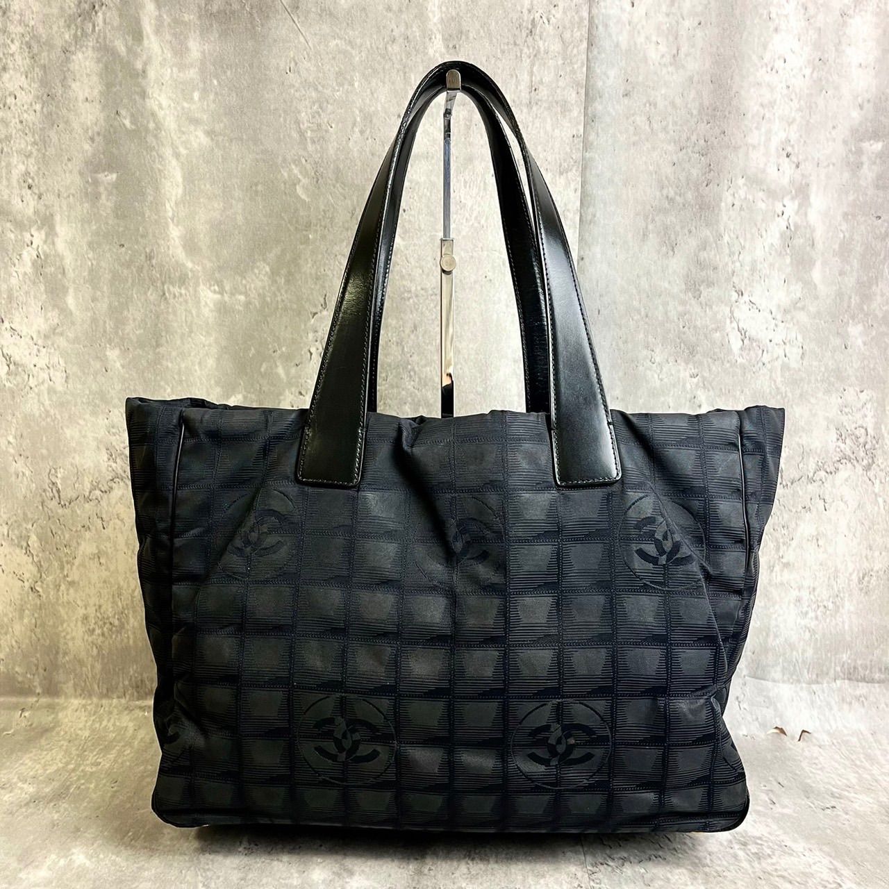 ✨良品✨ CHANEL シャネル トートバッグ ハンドバッグ ニュートラベル