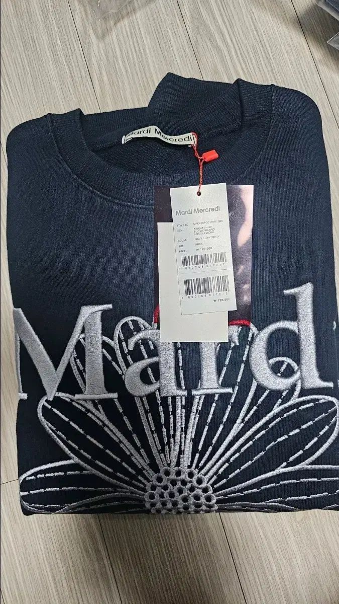 Mardi Mercredi マルディメクルディ 刺繍スウェット Mardi Mercredi