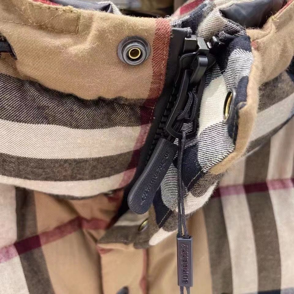 【新品未使用】バーバリー　BURBERRY ダウンケット 未使用】BURBERRY （バーバリー）ダウンジャケット｜本日限定