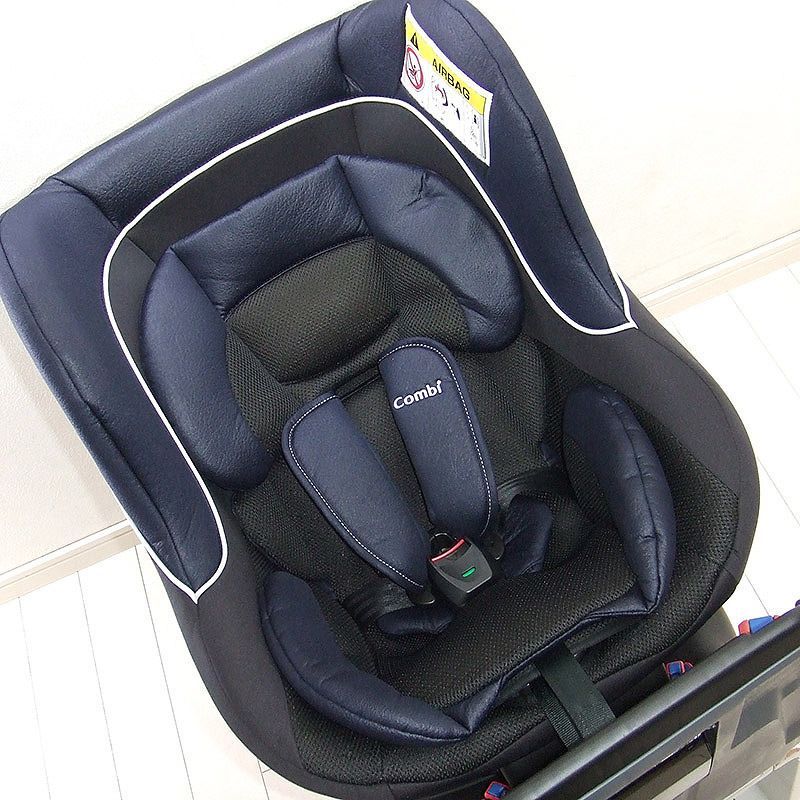 綺麗！コンビ ネセルターン ネクスト ISOFIX グレーブラック 新生児