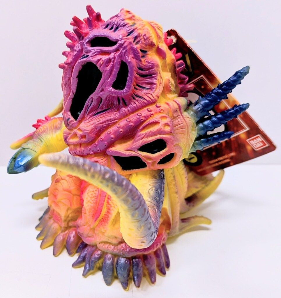 バンダイ ウルトラ怪獣シリーズ クトゥーラ タグ付き 怪獣 ソフビ