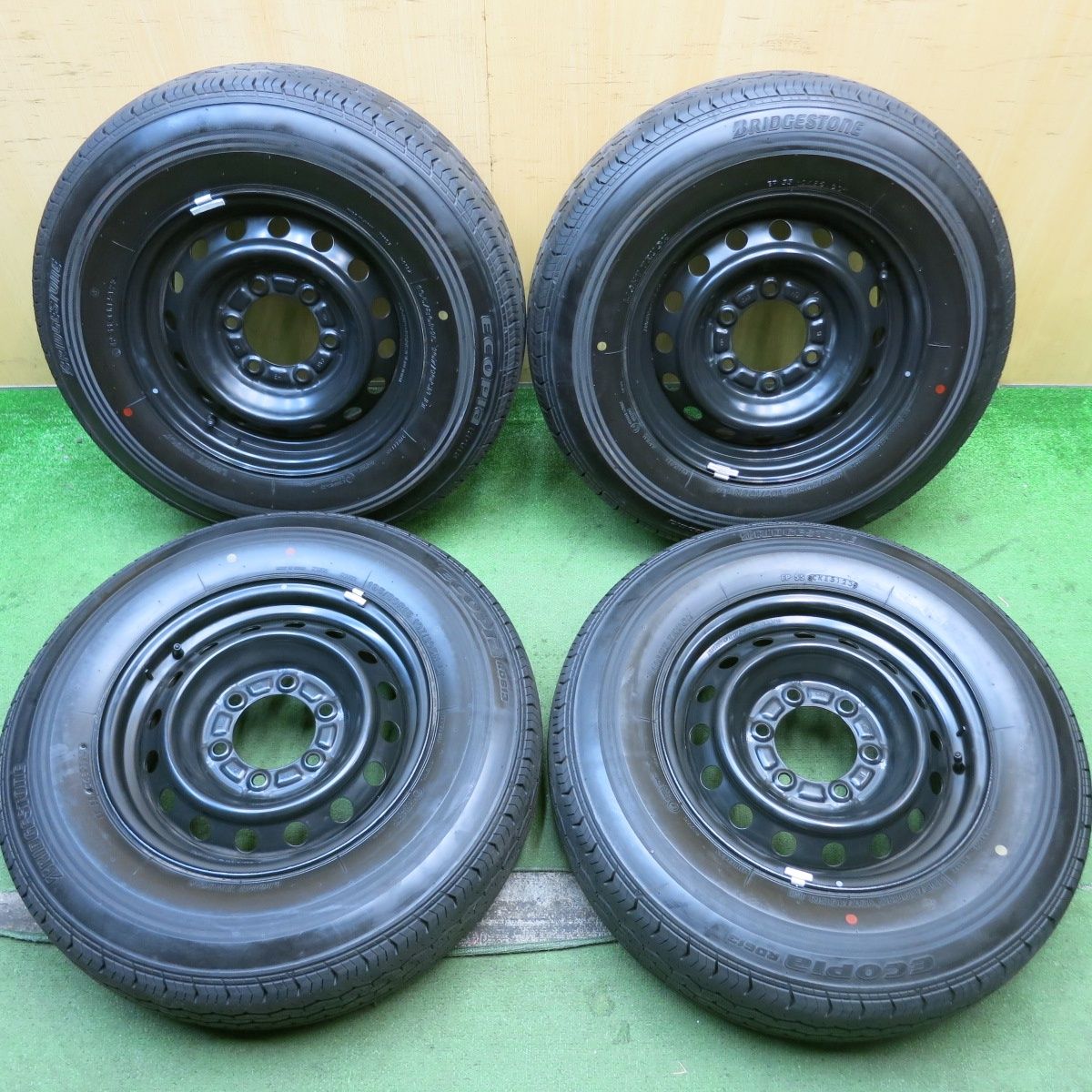 新車外し 23年 トヨタ ハイエース 純正 スチール 195 80R15 107 105N ブリヂストン エコピア RD613 15インチ PCD139.7 6H 5092107HAノ