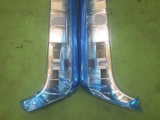 【全国送料無料】 デコトラ クロムステーション スーパーグレート メッキ トラバースステップ 2025限定 BIGセール ！