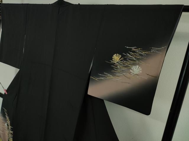平和屋本店□極上 訪問着 刺繍 松 こぼれ松葉 紫黒色地 暈し染め 金