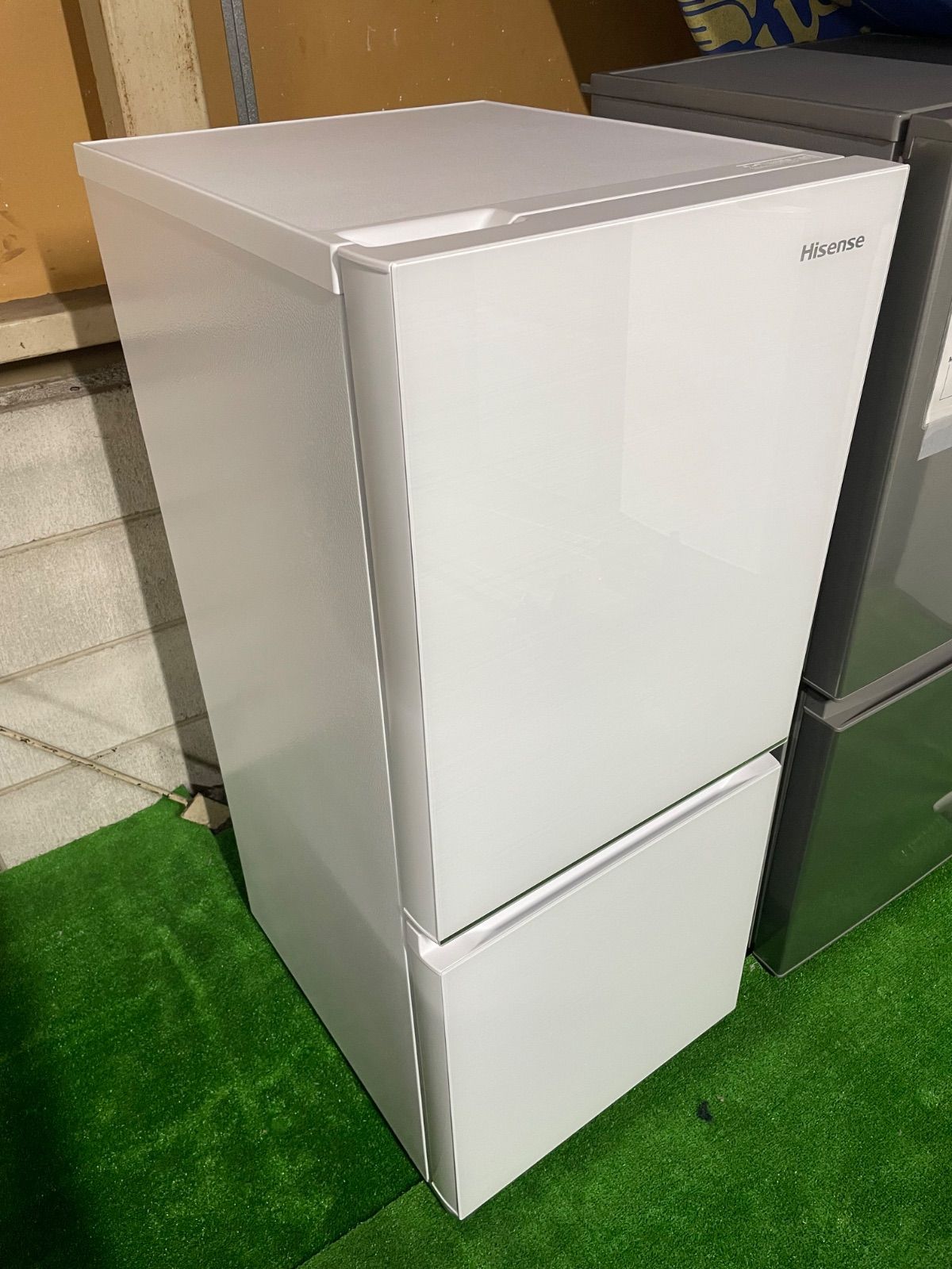 ハイセンス冷凍冷蔵庫　135L 横縞模様　LED照明自動霜取り機能付2023年製 ハイセンス冷凍冷蔵庫 135L 横縞模様 LED照明自動霜取り機能付2023年製