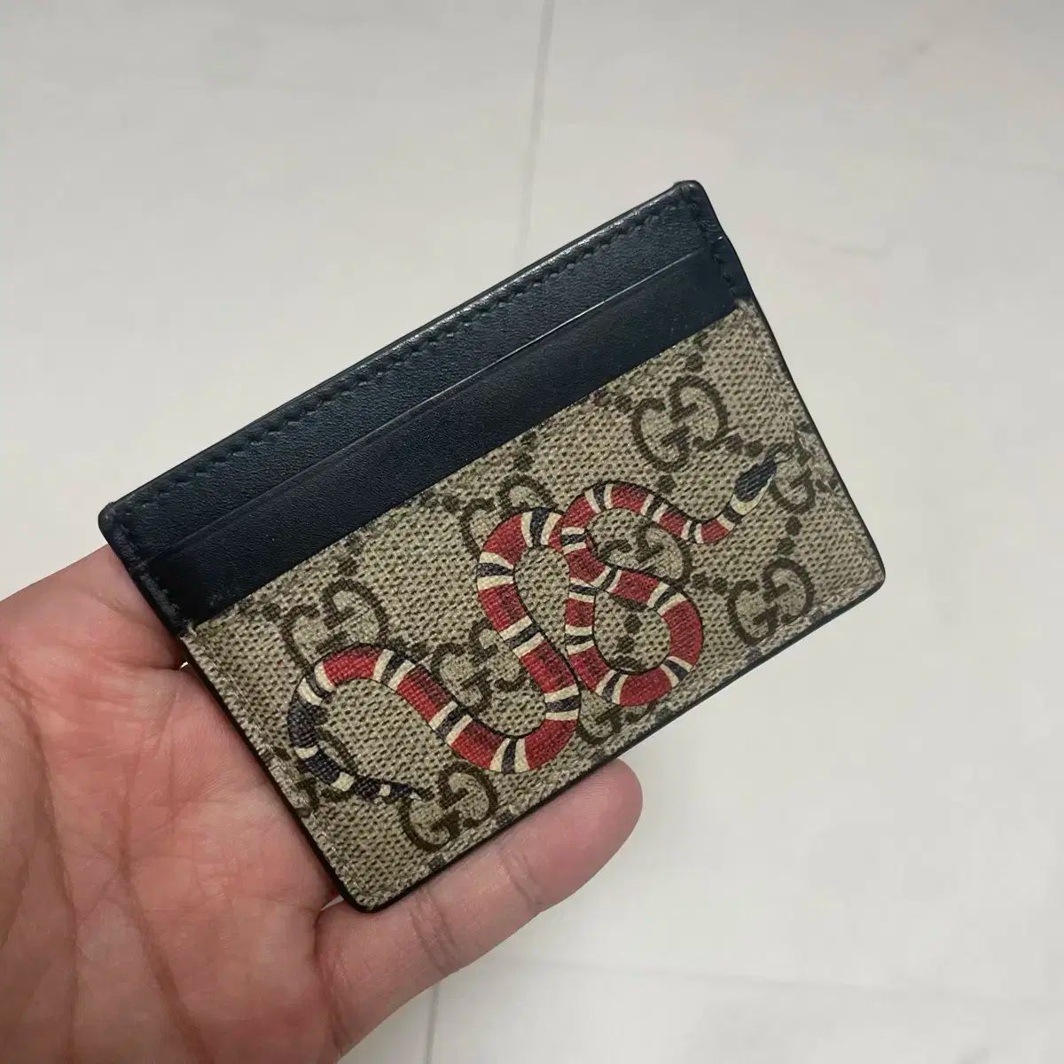 GUCCI グッチ GG 蛇 ベージュ カードウォレット