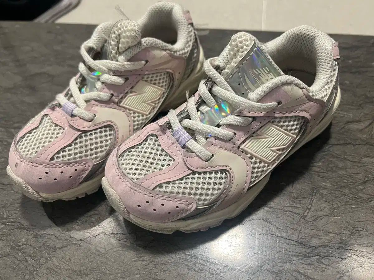 ユニセックス】 Balance ニューバランス キッズ スニーカー NewBalance 