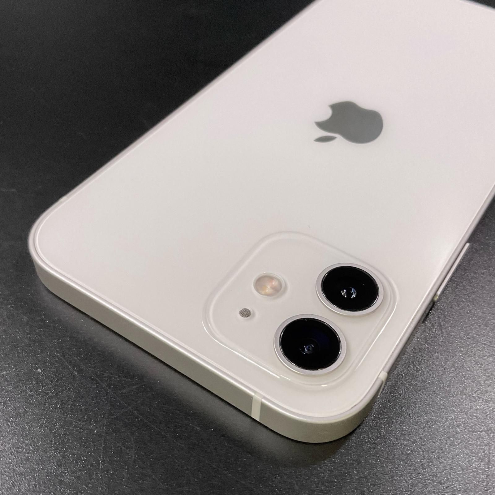 iPhone 12 64GB ホワイト docomo 白ロム 美品 動作確認済 85 iPhone 12 64GB ホワイト docomo 白ロム 美品 動作確認済 85