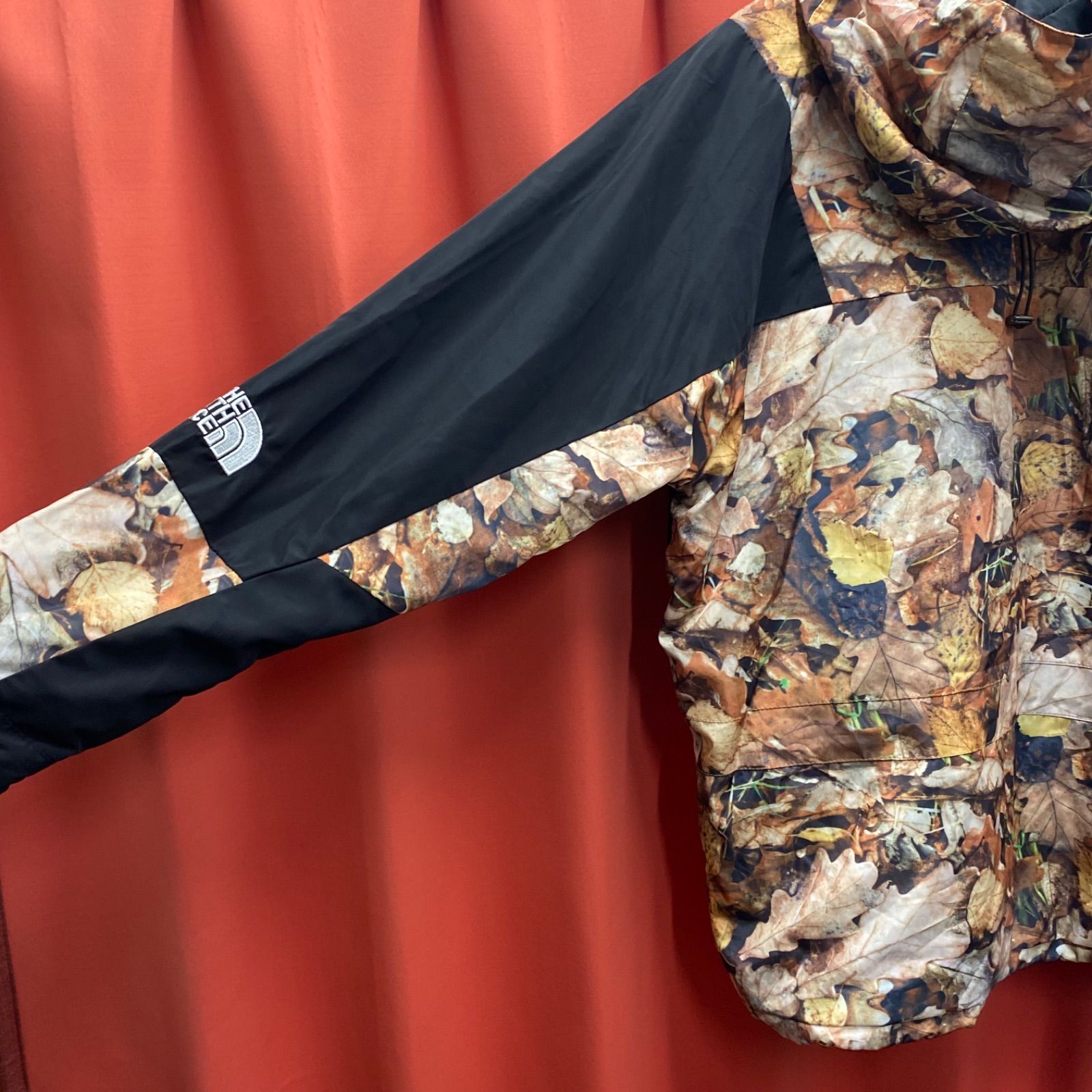 シュプリーム薄手のシャカシャカ シュプリーム薄手のシャカシャカ Supreme 2019年春夏