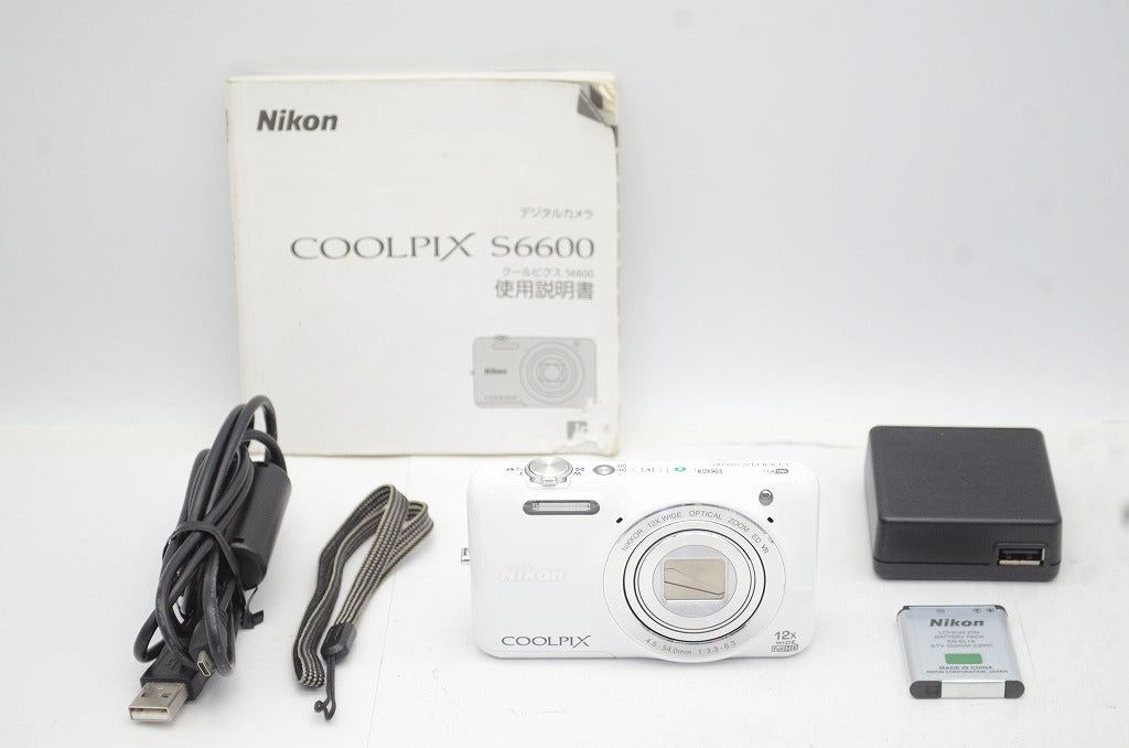 美品 Nikon ニコン COOLPIX S6600 コンパクトデジタルカメラ
