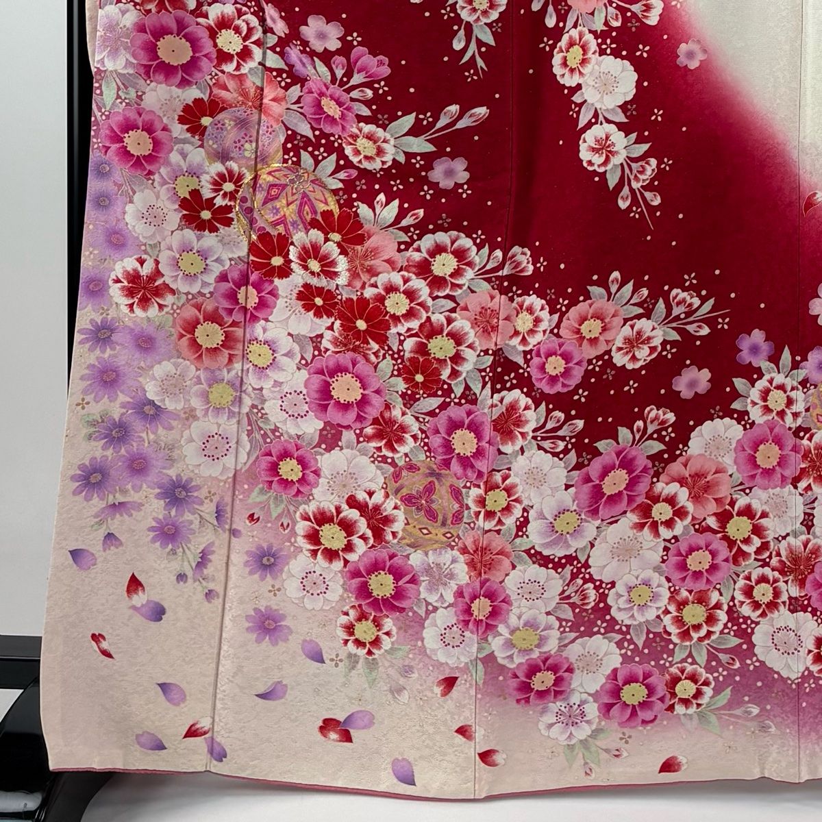 振袖 身丈167.5cm 裄丈66cm M 袷 手鞠 桜 銀通し 刺繍 赤 正絹