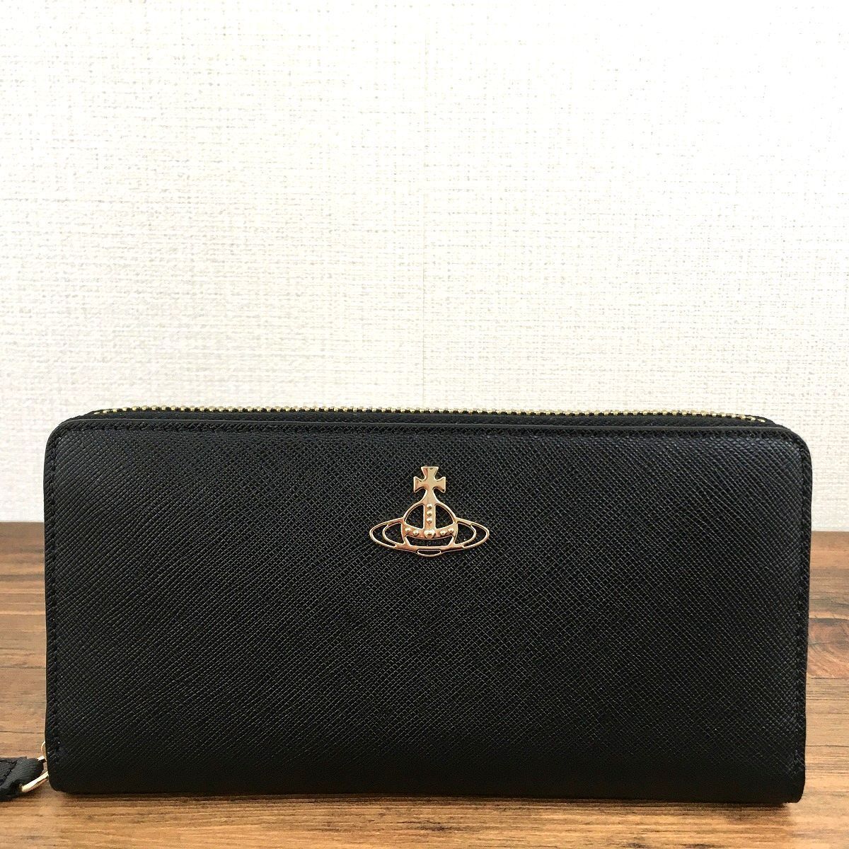 106 送料込み！ 未使用品 Vivienne Westwood ジップウォレット  