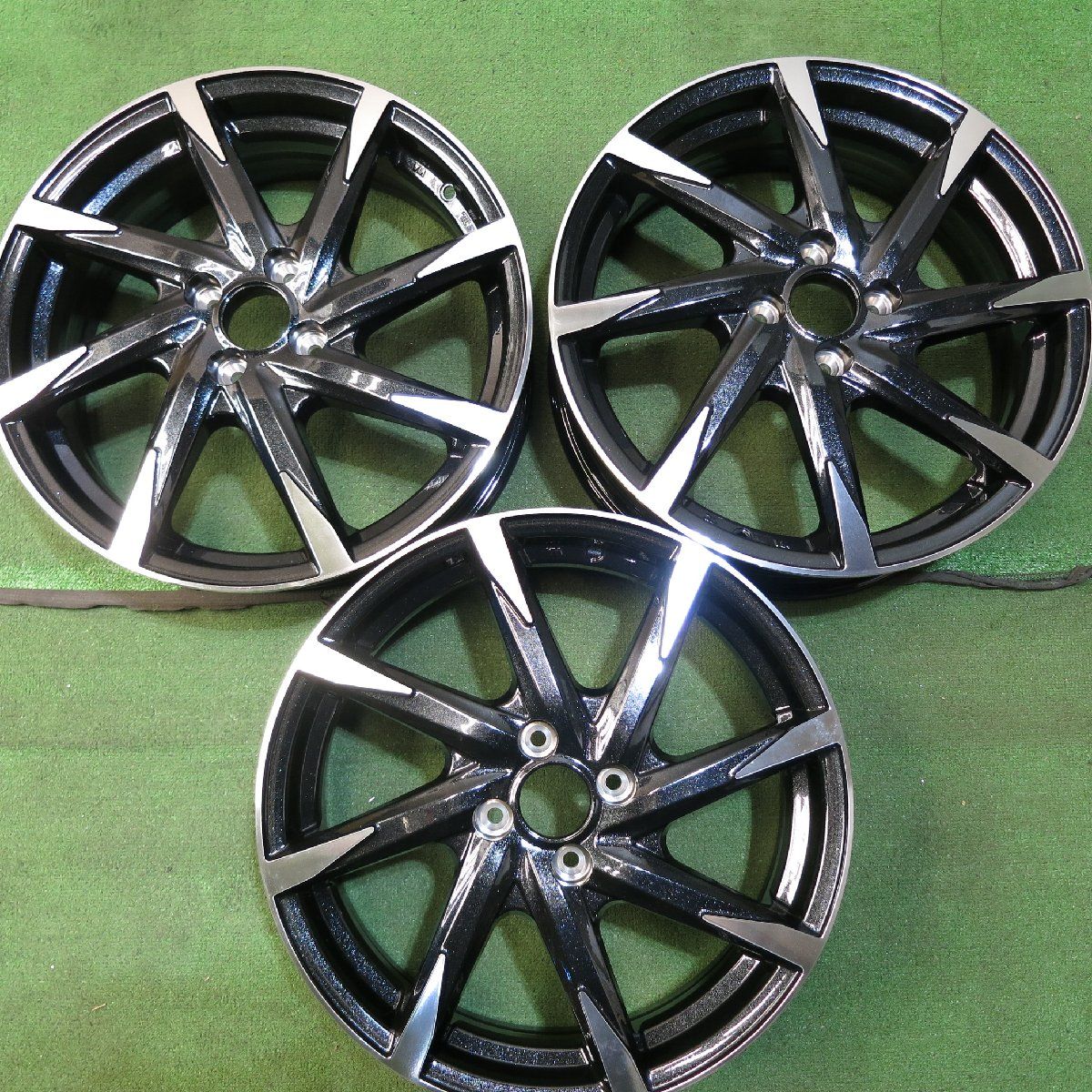 [送料無料]未使用B-Win ZENATO8 17インチ 社外 アルミ ホイール 17×5.5J PCD100/4H3031404Hホ