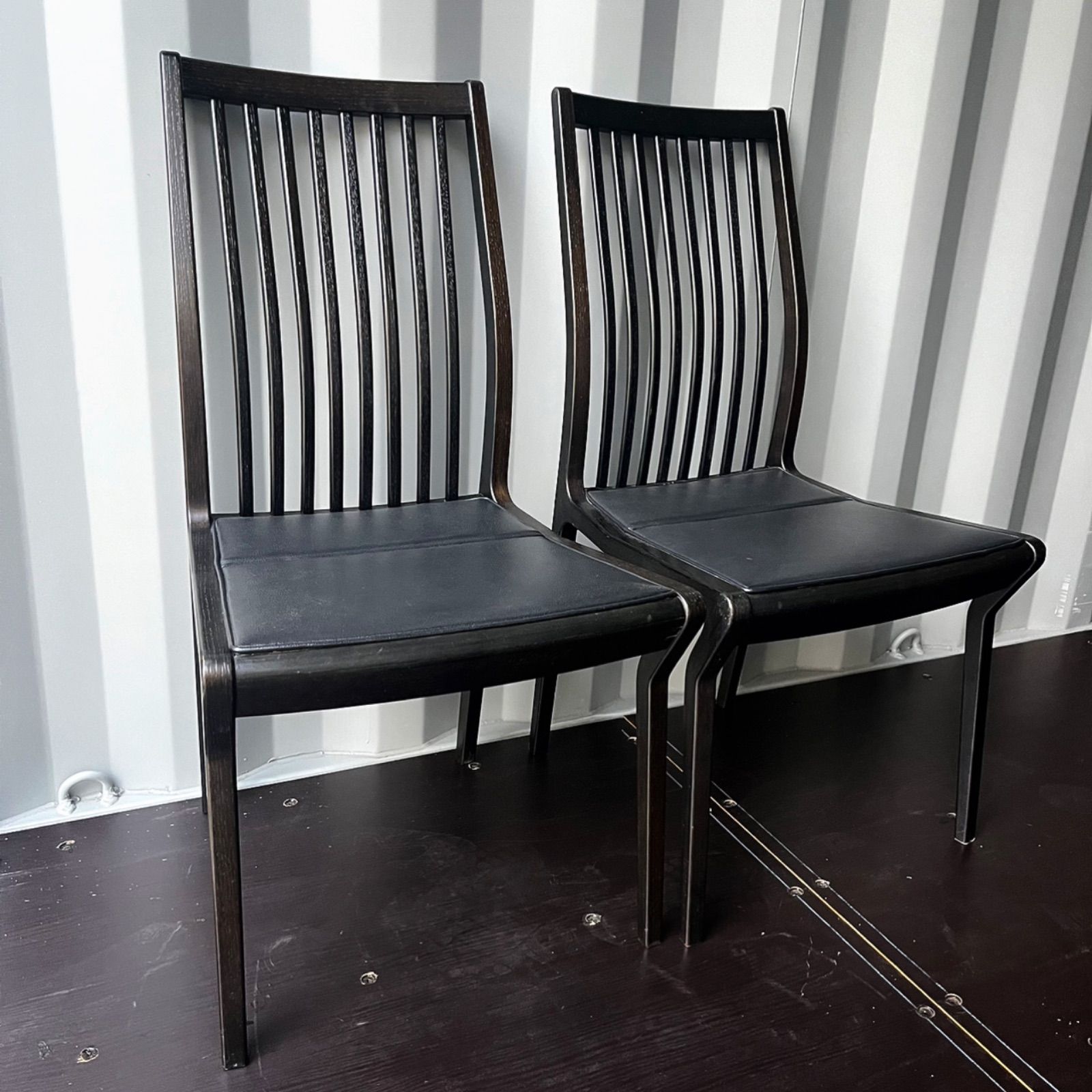 取付無料！天童木工 北欧モダン風正方形ダイニングテーブル