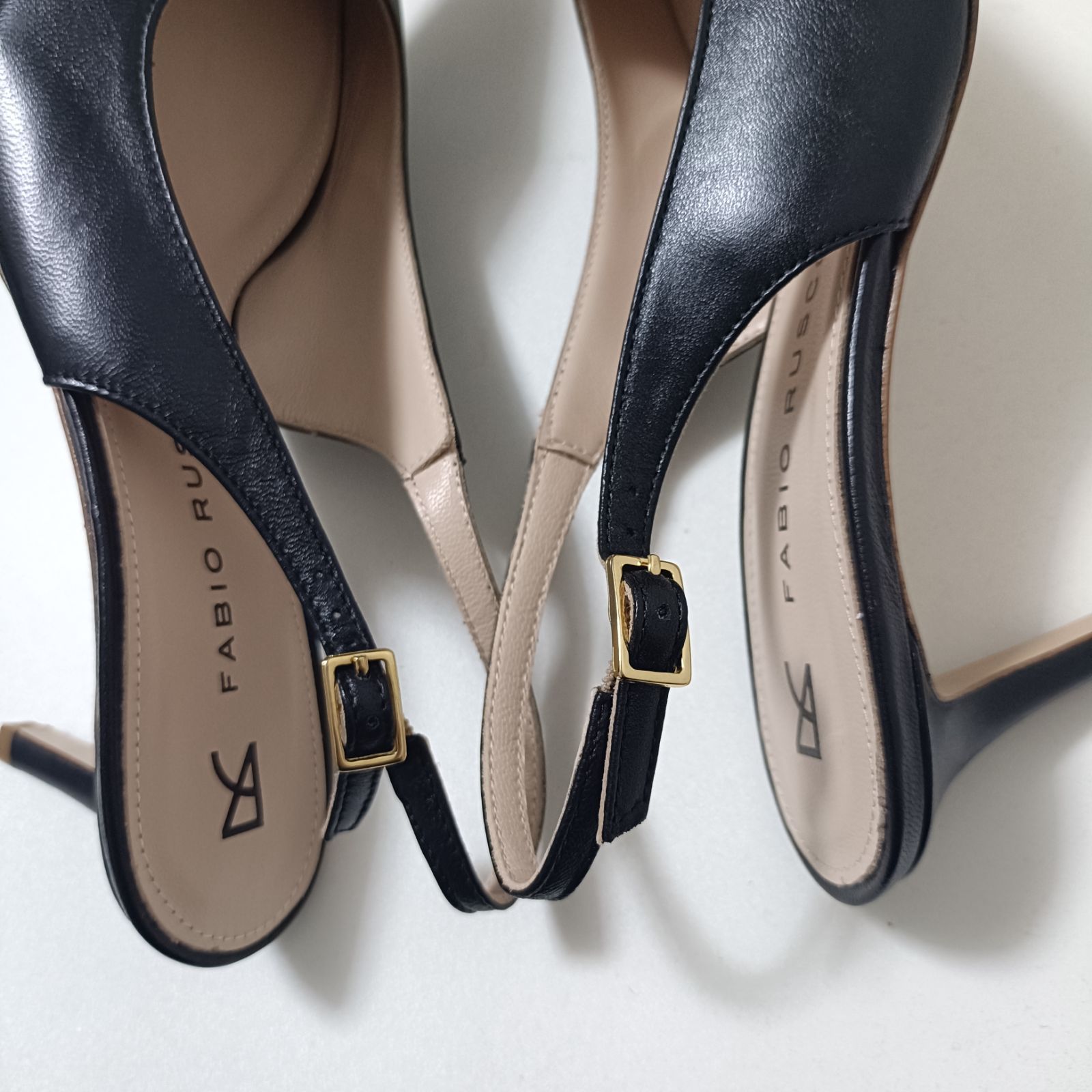 【未使用品】ファビオルスコーニ ポインテッドトゥ パンプス【23】黒 ミュール 未使用品】ファビオルスコーニ ポインテッドトゥ パンプス【23