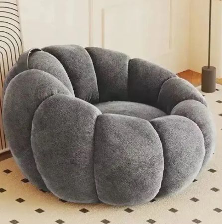 カボチャの形をしたシングルソファ，