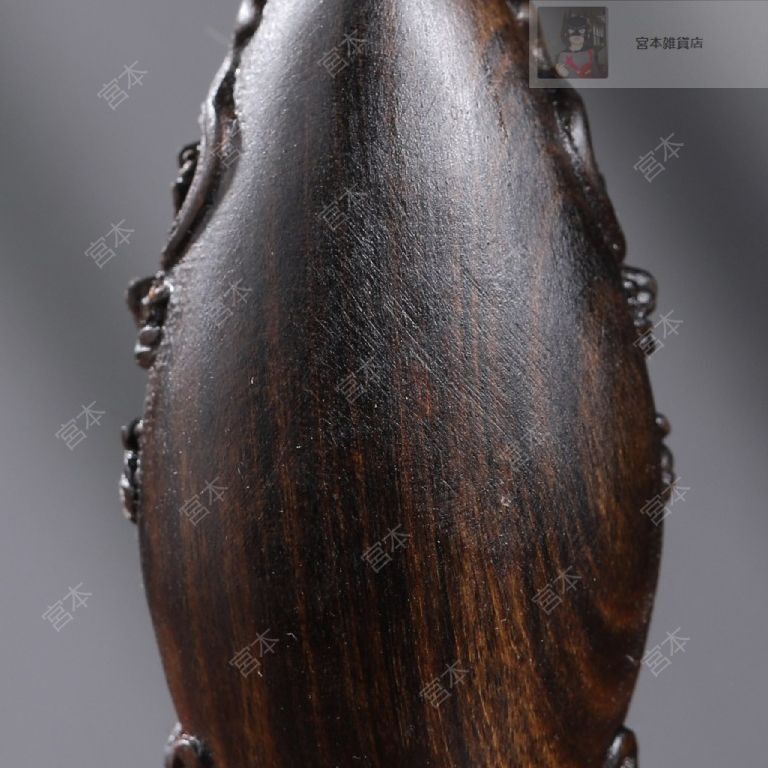 宜興紫砂観音菩薩像の彫刻 文房具 茶道具  極細工 装飾品 現代工芸品 美術品 宜興紫砂観音菩薩像の彫刻 文房具 茶道具 極細工 装飾品 現代工芸品