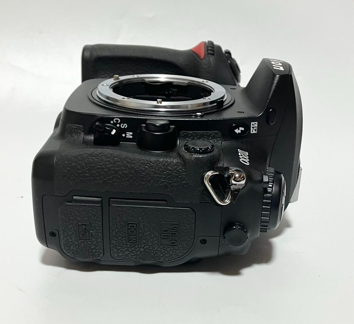 極美品｜Nikon D200｜ショット数45,918枚｜デジタル｜M054 極美品｜Nikon D200｜ショット数45,918枚｜デジタル｜M054