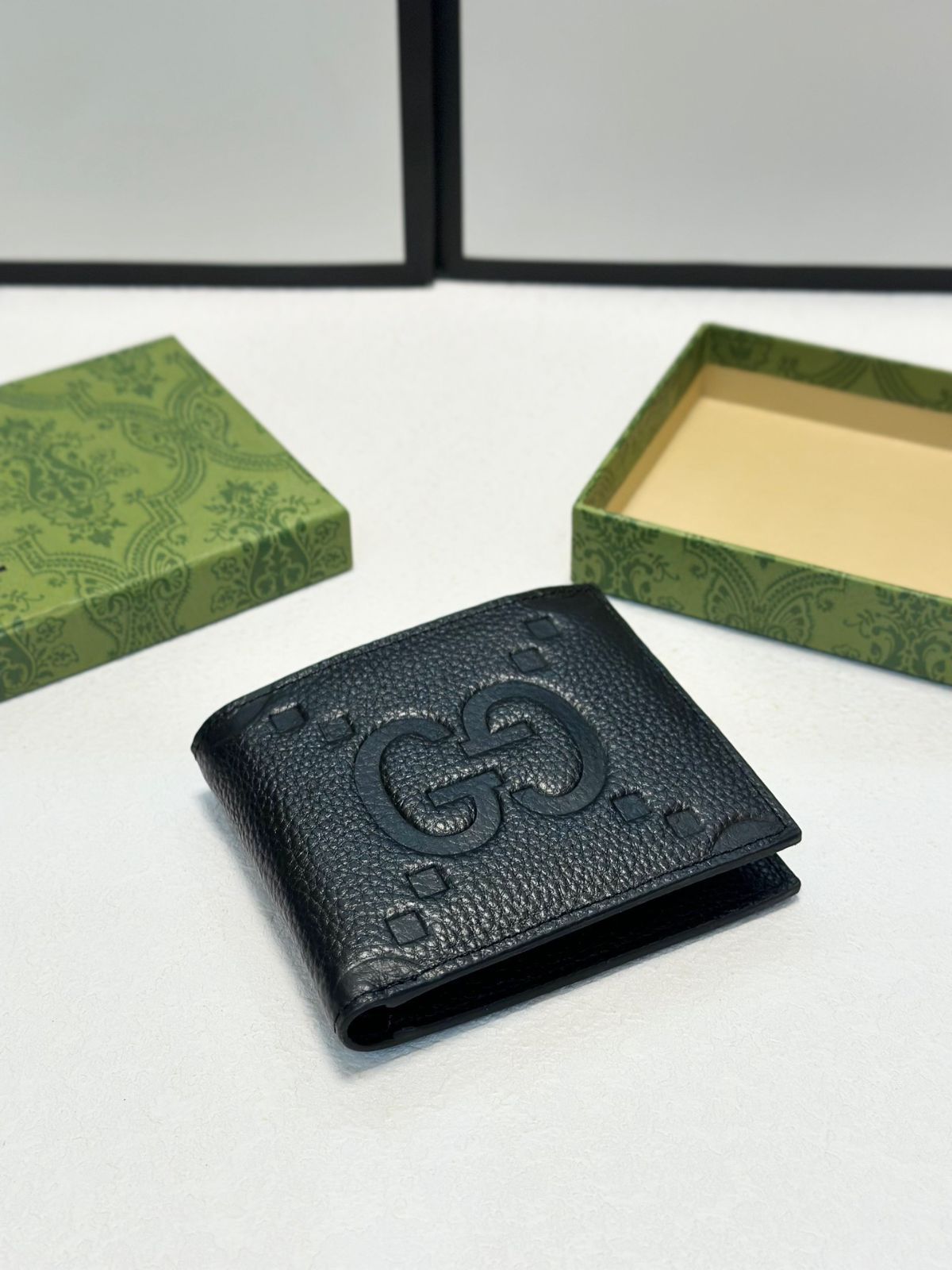 【未使用】グッチ レザー キーケース　ショップカード＋箱付属 GUCCI財布/財布、両用カードバッグ、カード/キーケース[本日特価
