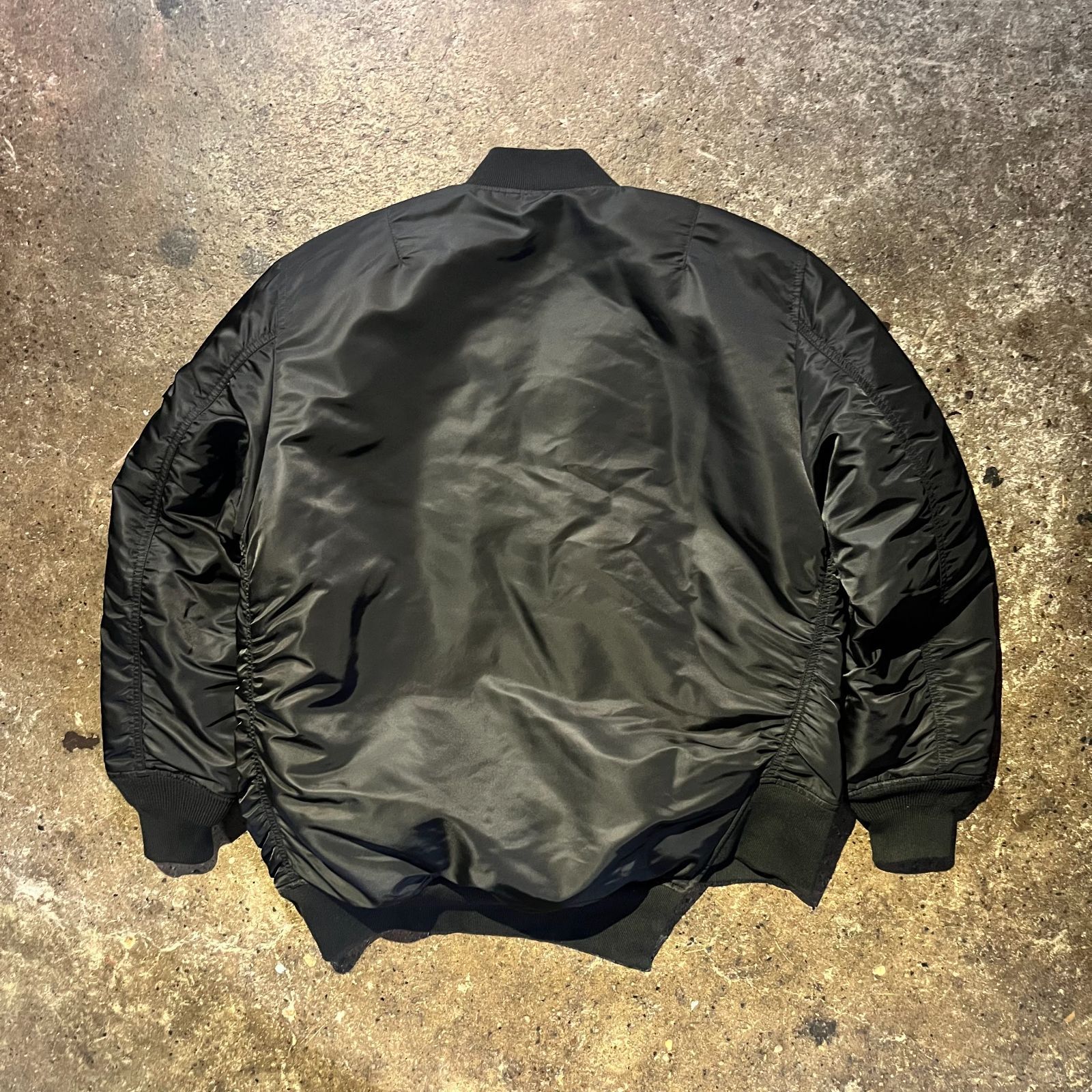 新品コムデギャルソン×アルファ捻れMA-1ジャケット シュプリームサカナクション 新品コムデギャルソン×アルファ捻れMA-1ジャケット シュプリーム