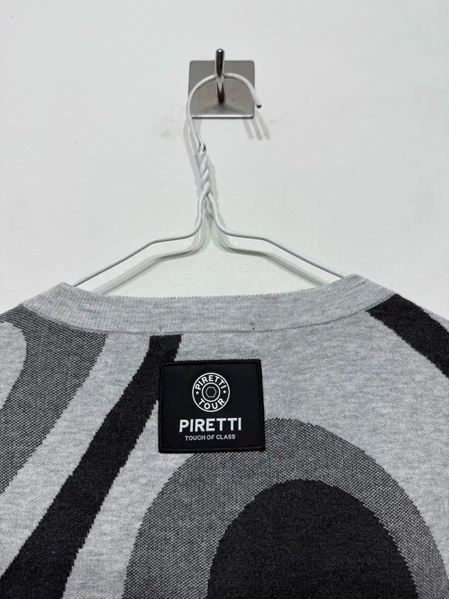 PIRETTI ゴルフウェア