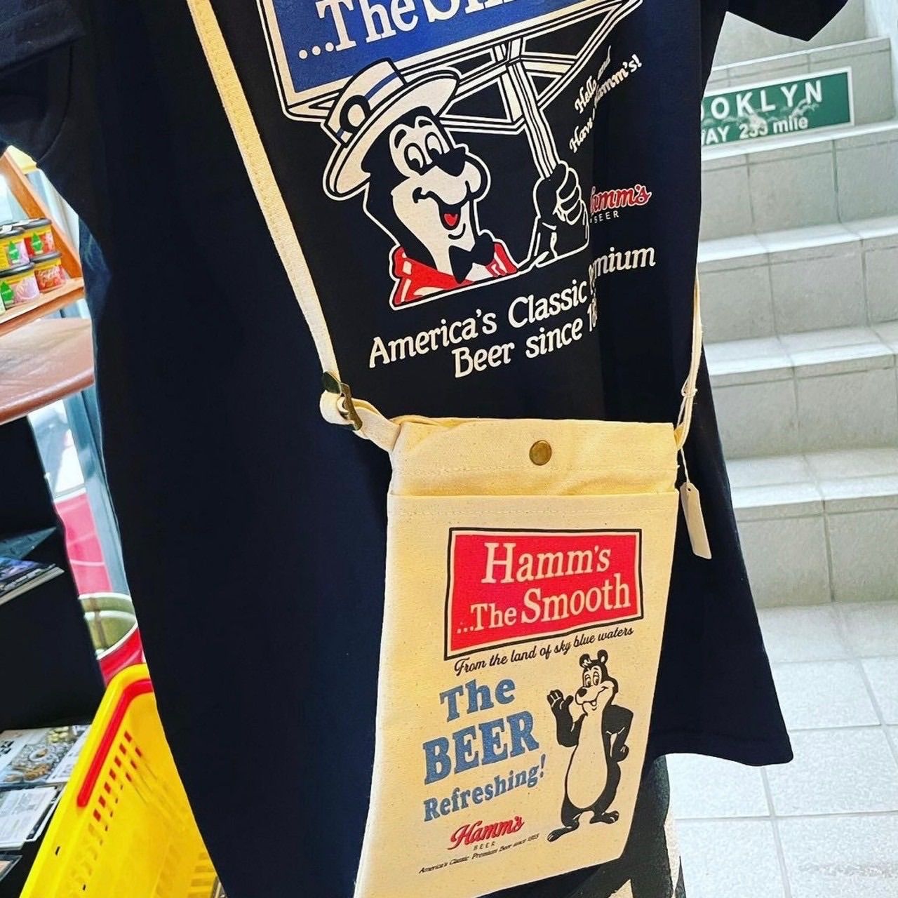 新品 🇺🇸 ミニショルダーバッグ Hamm's BEER BEAR ハムズビール