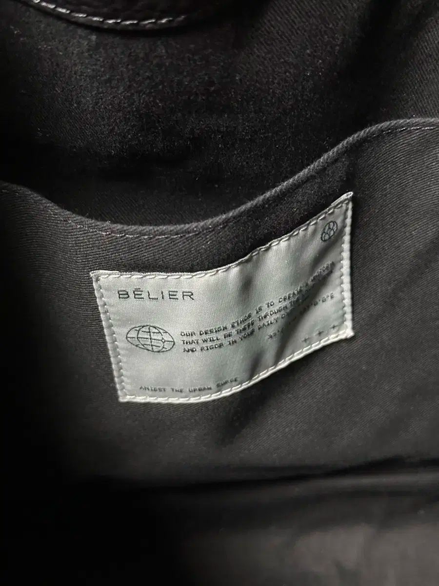 ベリアー プローチダバッグ オップル ブラック