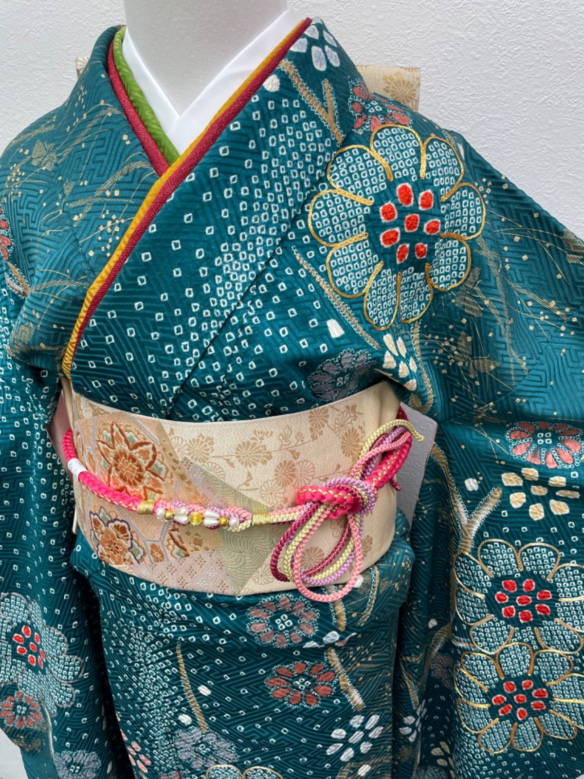 22146 振袖６点セット 絞りと金駒刺繍 グリーン 菊 蝶-