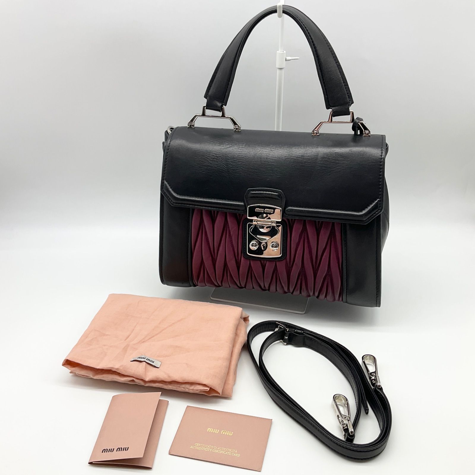 ▽○MIUMIU ミュウミュウ マテラッセ ハンドバッグ ショルダーバッグ 