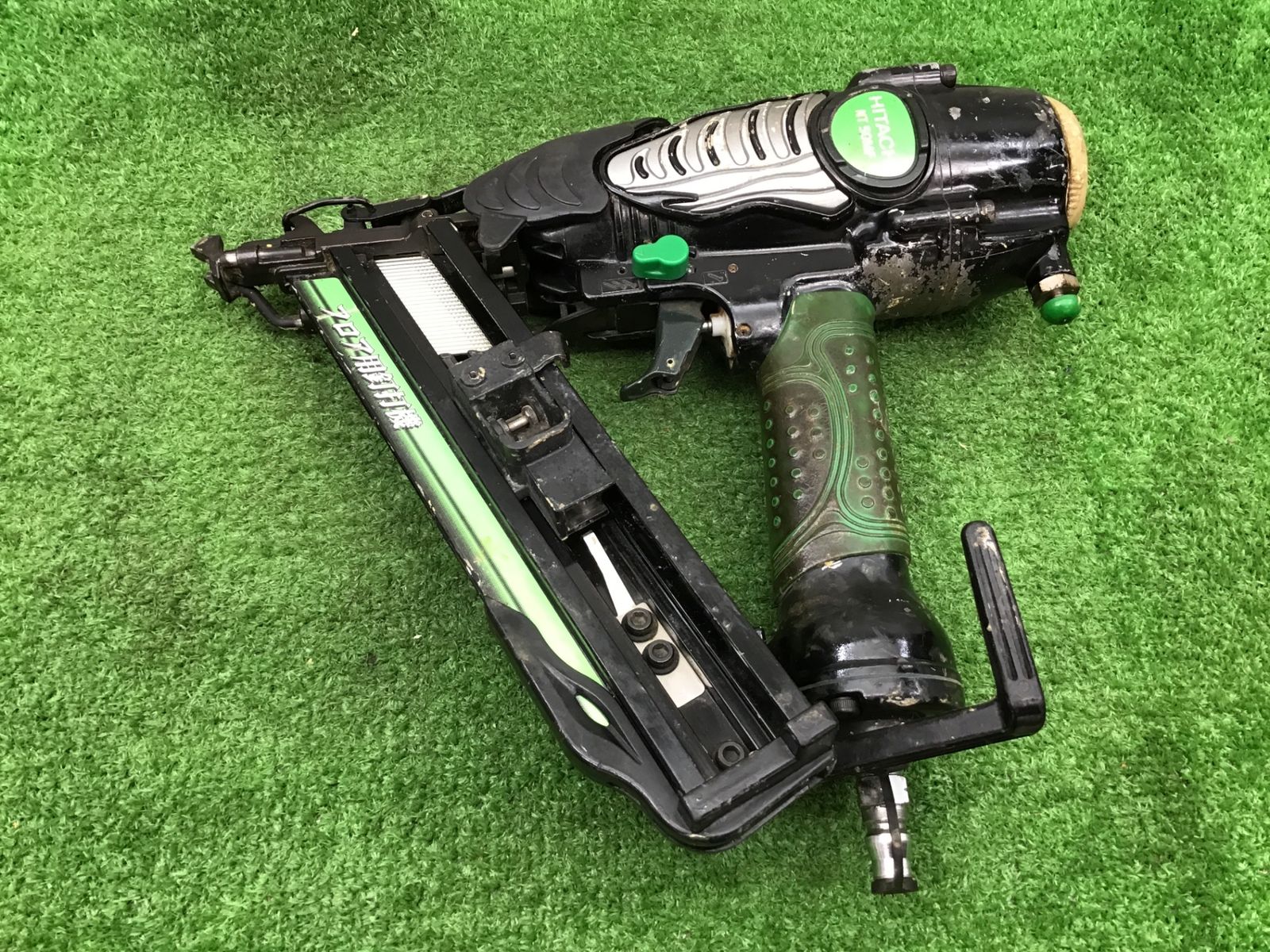 送料無料 動作品 □日立 常圧ブラッドネイラ NT50MF□アクトツール富山店□C