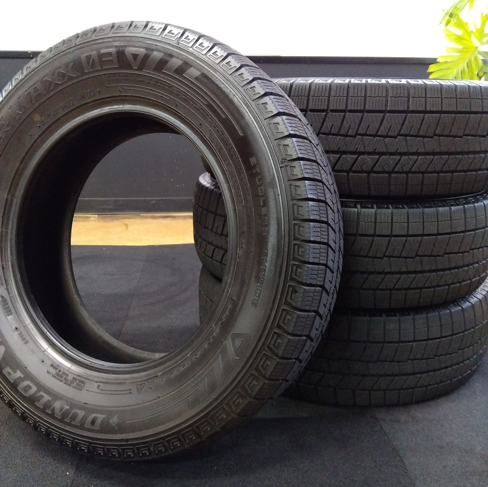 205/65R15】中古 スタッドレス タイヤ 4本セット ダンロップ 