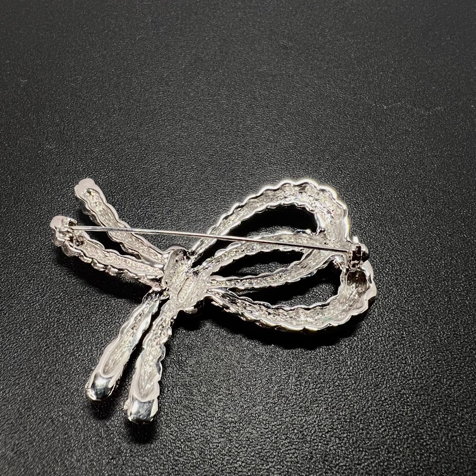 美品 Christian Dior ディオール ヴィンテージ ロープ ブローチ Christian Dior／クリスチャンディオール ヴィンテージ ロープモチーフ