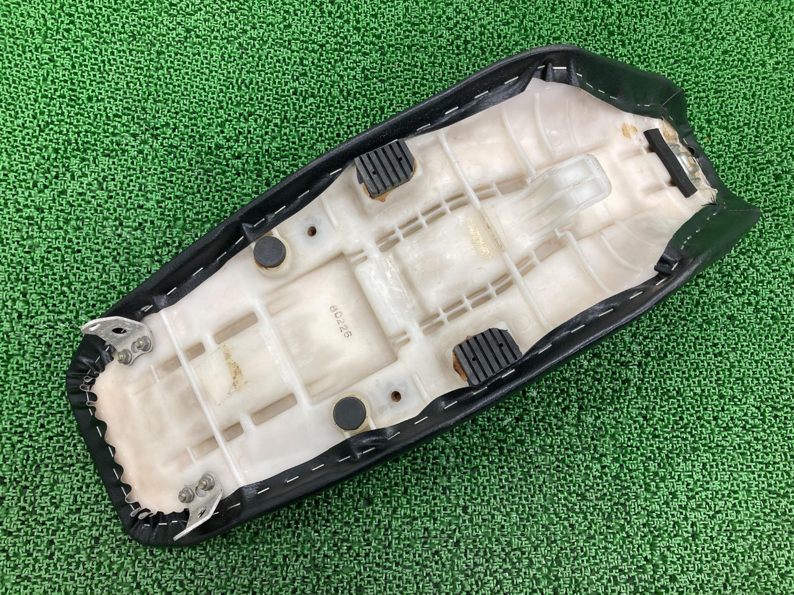 スクイッド　KDX220sr純正シート Amazon | 中古 カワサキ 純正 バイク 部品 KDX220SR シート 純正