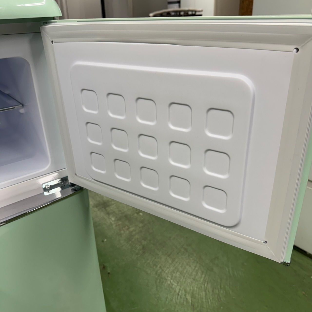 65○送料設置無料 25年製 レトロ風 冷蔵庫 グリーン WWW_KANDAIZUMI_COM