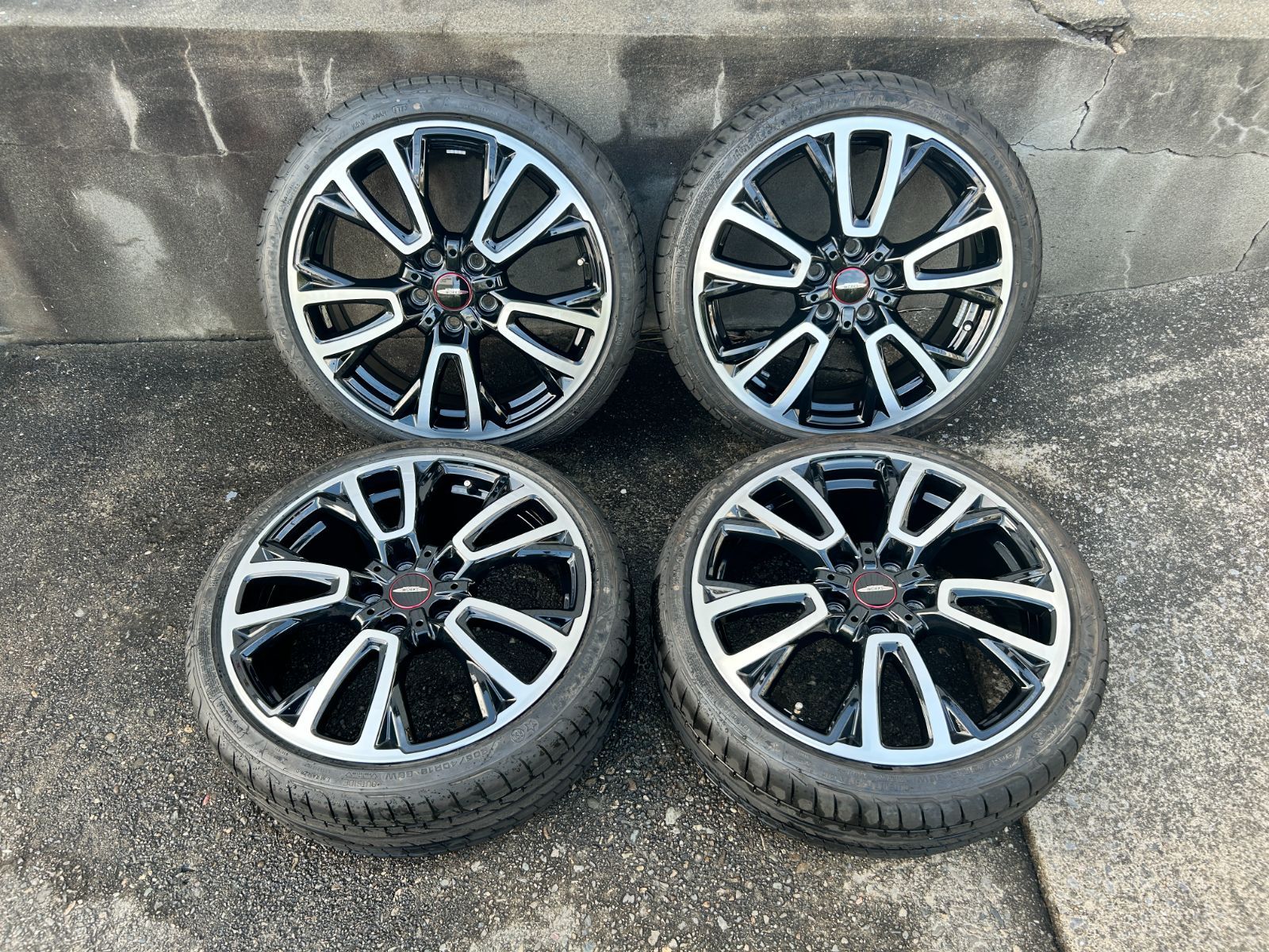 MINI ミニクーパー　F系　純正タイヤ　ホイール　4本SET 引き取り歓迎 MINI ミニクーパー F系 純正タイヤ ホイール 4本SET 引き取り