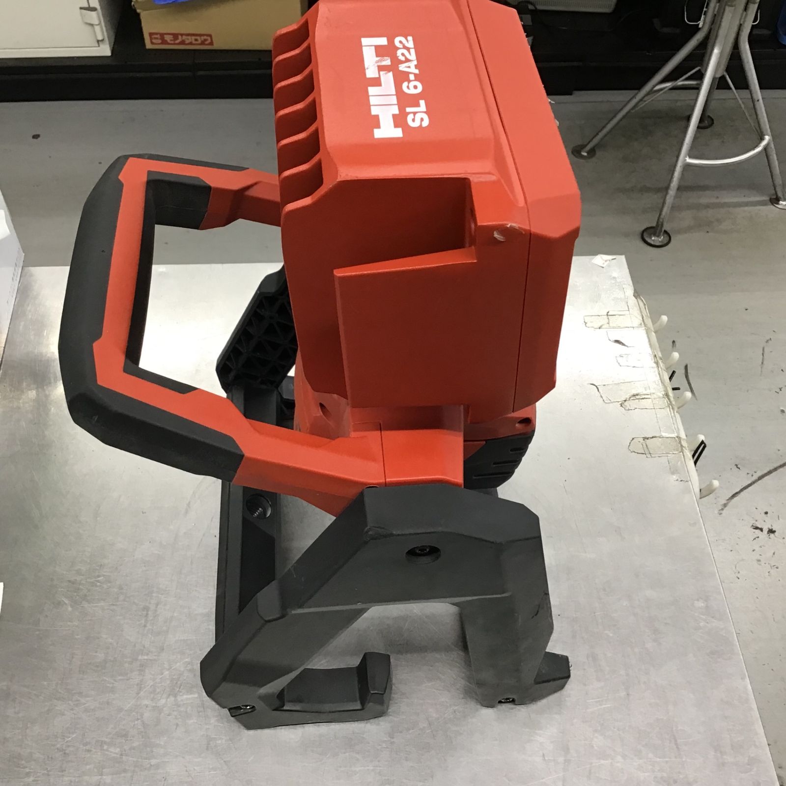 ヒルティ(HILTI) 22V充電式エリアライト SL6-A22 LED 建築用照明 ヒルティ(HILTI) 22V充電式エリアライト SL6-A22 LED 建築用照明