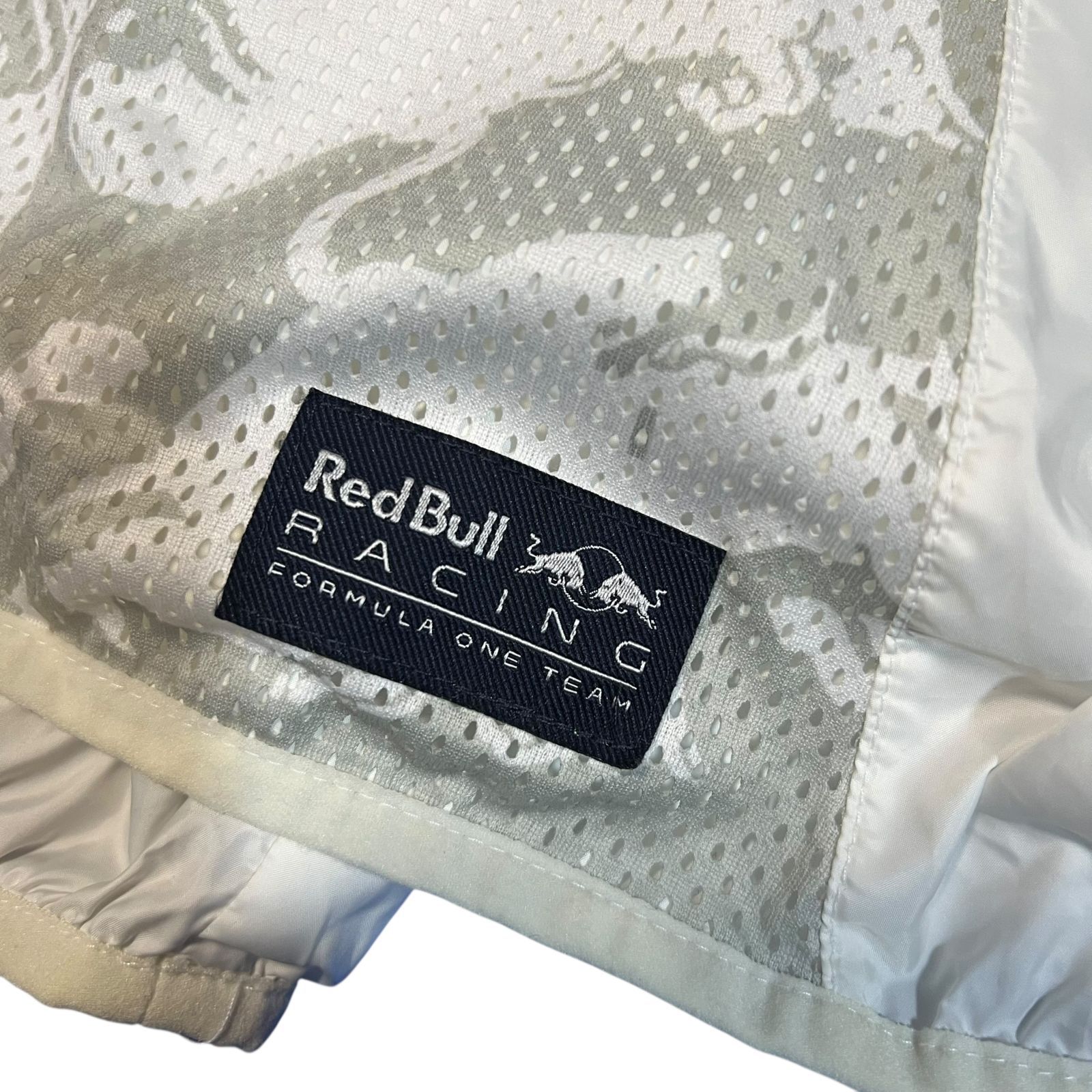 AT301 Reb Bull RACING x PUMA コラボ レッドブル レーシング プーマ 
