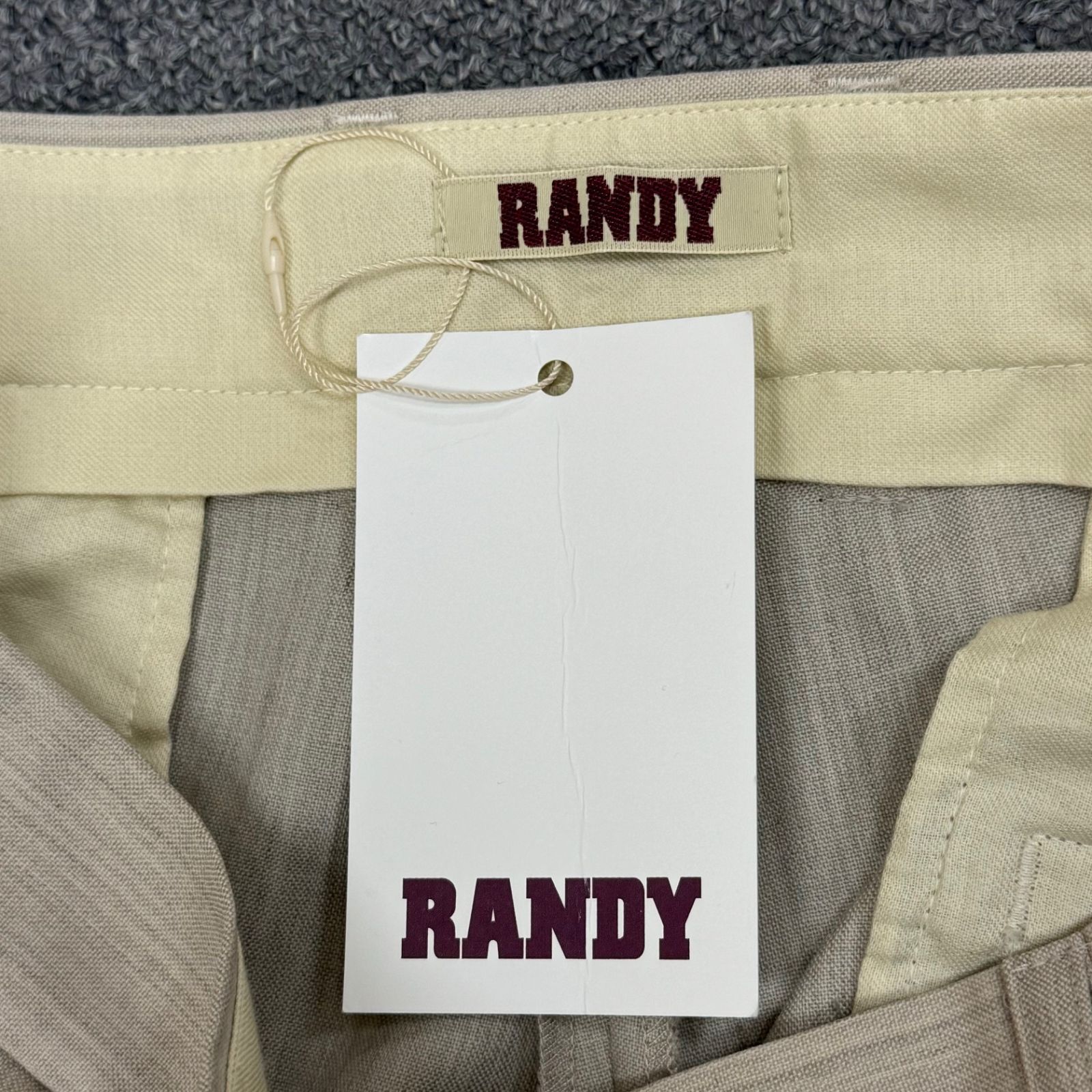 定価52800円 新品 RANDY 23SS ACCORDION TROUSER アコーディオン トラウザー パンツ ランディ SS23-RPT03  ベージュ系 2 72651A3 - メルカリ