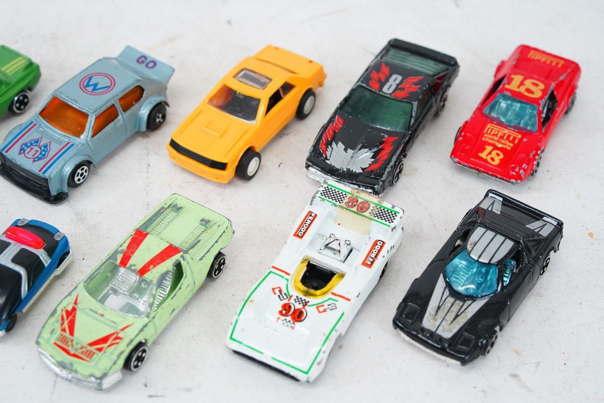 昭和レトロ ミニカー 大量 まとめ売り！ 7.569 △ ミニカーセット 19台 大量 まとめ売り 昭和レトロ