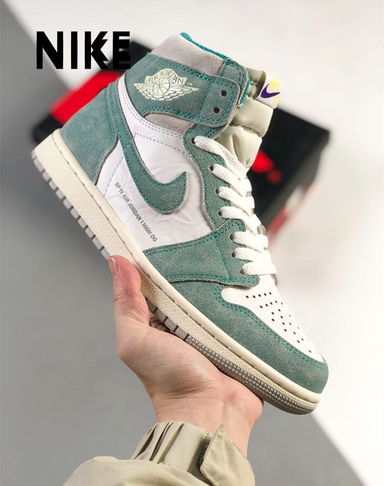 新品 未使用 Nike Air Jordan 1 Retro High Og 