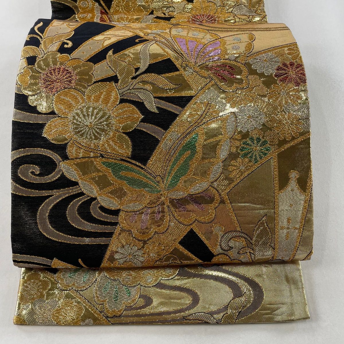 袋帯 秀品 振袖向き 蝶 草花 金銀糸 箔 金色 六通 正絹 【中古 袋帯 秀品 振袖向き 蝶 草花 金銀糸 箔 金色 六通 正絹 【中古