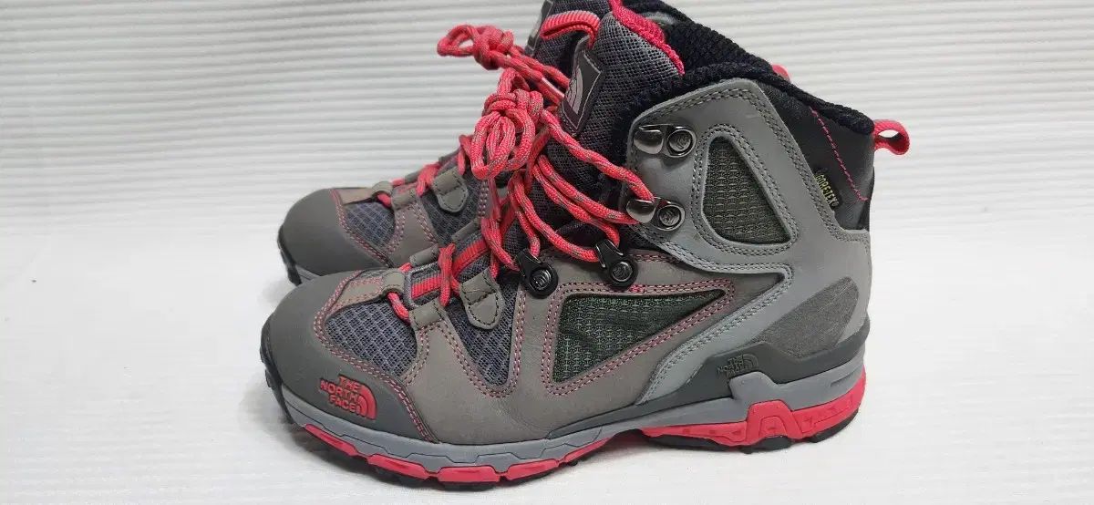 THE NORTH FACE ザノースフェイス GORE-TEX ゴアテックス 235 サイズ OLIVEOS_COM_TR