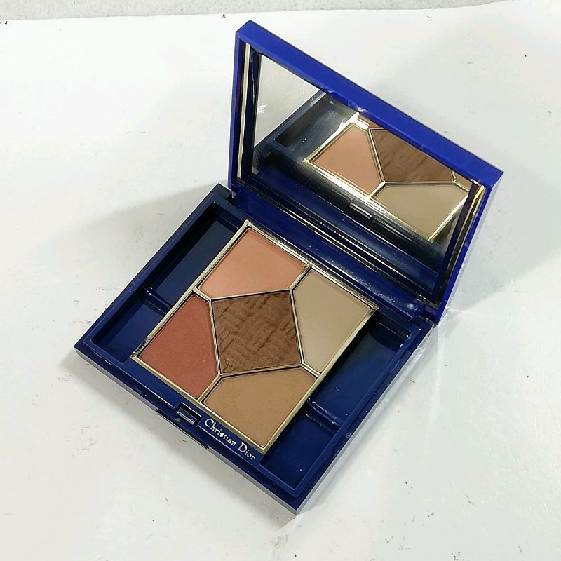 中古】【送料無料】DIOR アイシャドウコンパクト 705 7g※メール