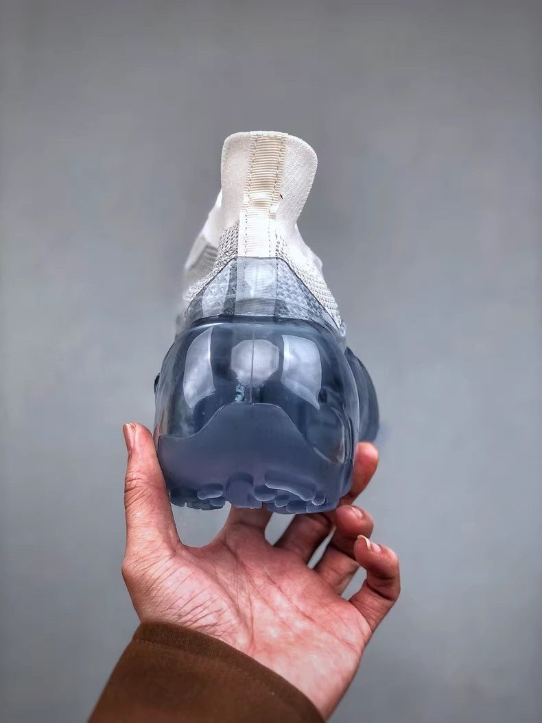 カジュアルシューズ