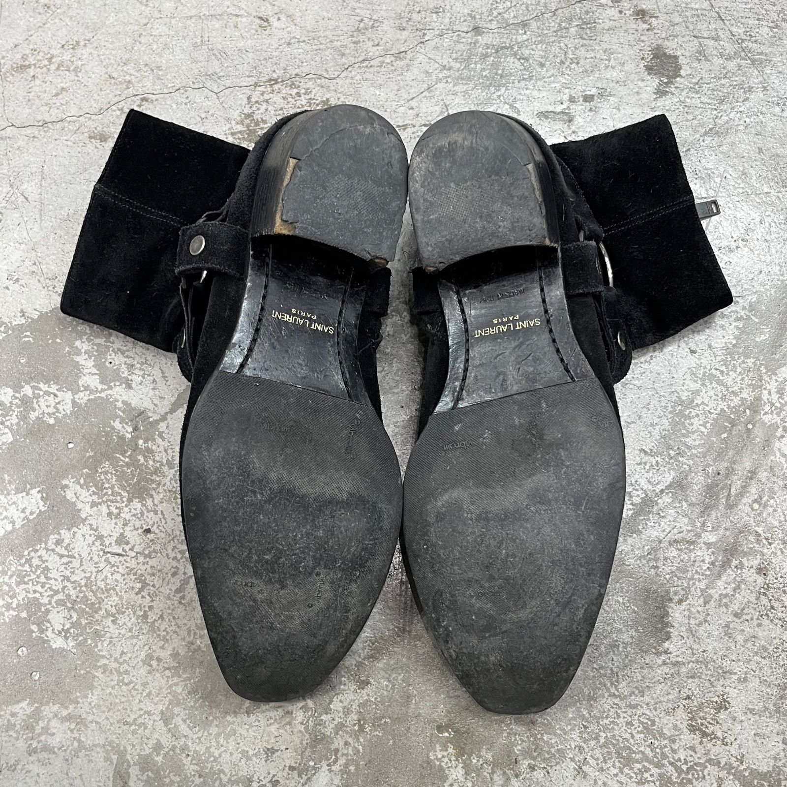SAINT LAURENT PARIS ハーネス スエード レザー ヒール ブーツ サン